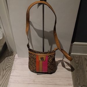 Beautiful crossbody bag by Kenneth Cole reaction